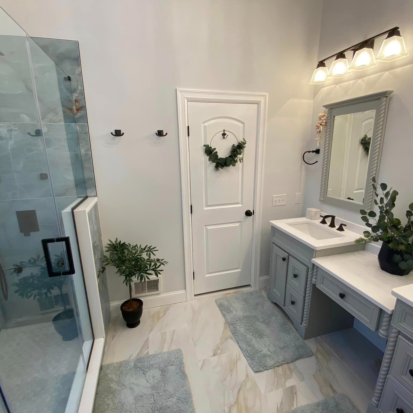 Completed kitchen and bath project photo 3
